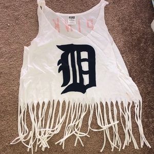 PINK Victoria secret D crop top